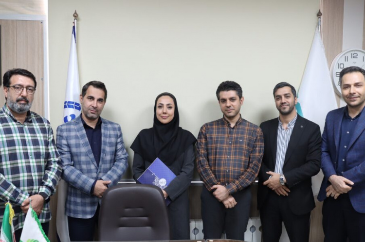 امیدوارم که نهال «یارا» به درختی تنومند تبدیل شود
